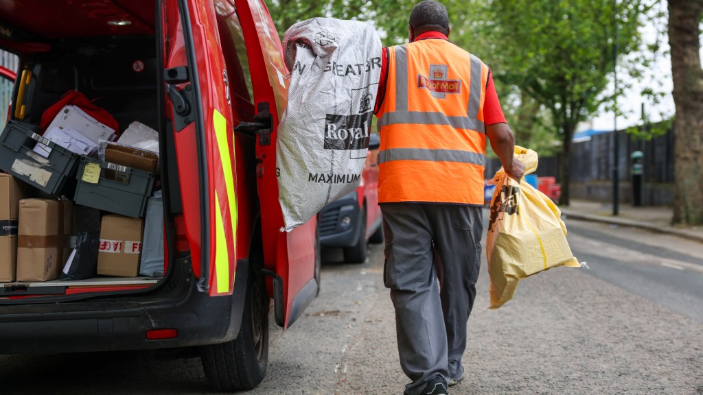 Royal Mail Proposes Reduction in Parcel Delivery Prices