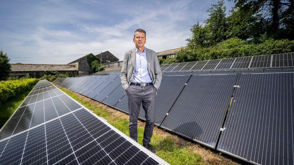 Turning Point: From Office Rentals to Solar Power Success